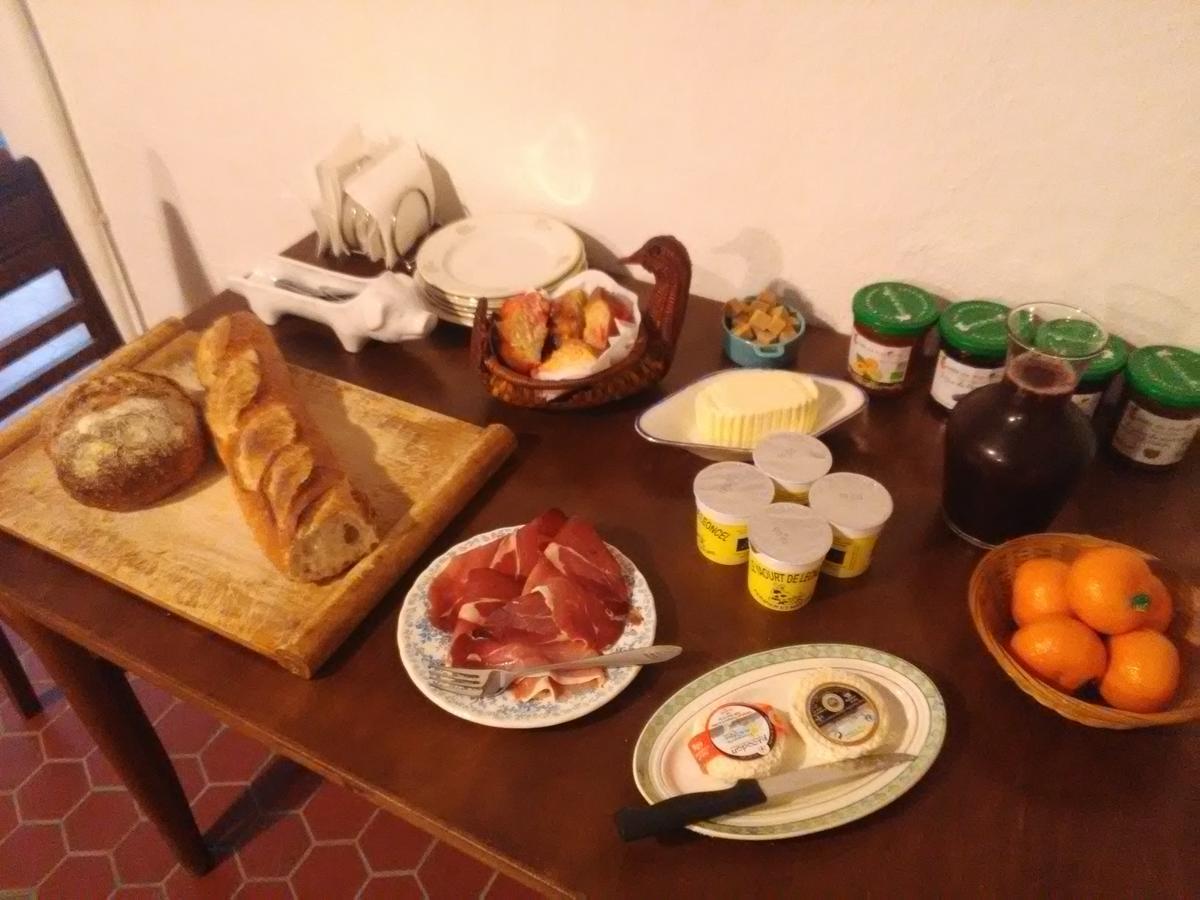 Bed and Breakfast Le Vin De L'Ete Ponet-et-Saint-Auban Exterior foto