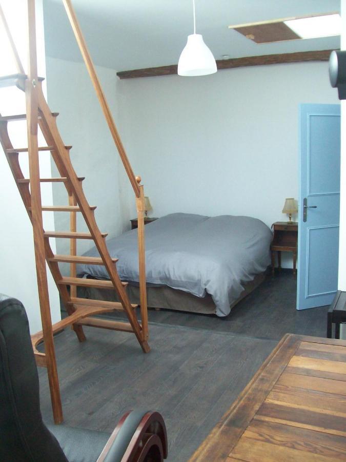 Bed and Breakfast Le Vin De L'Ete Ponet-et-Saint-Auban Exterior foto